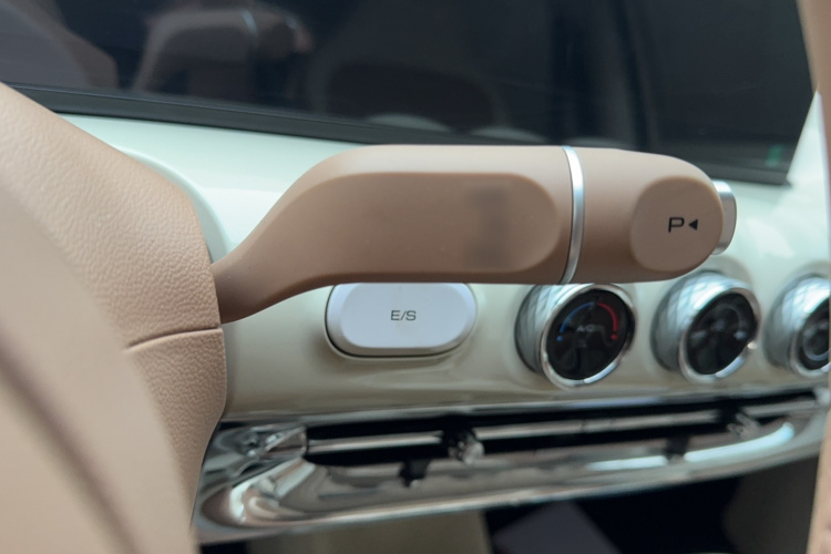 五菱汽车 五菱缤果 2025款 333km 灵犀尊享款局部细节18