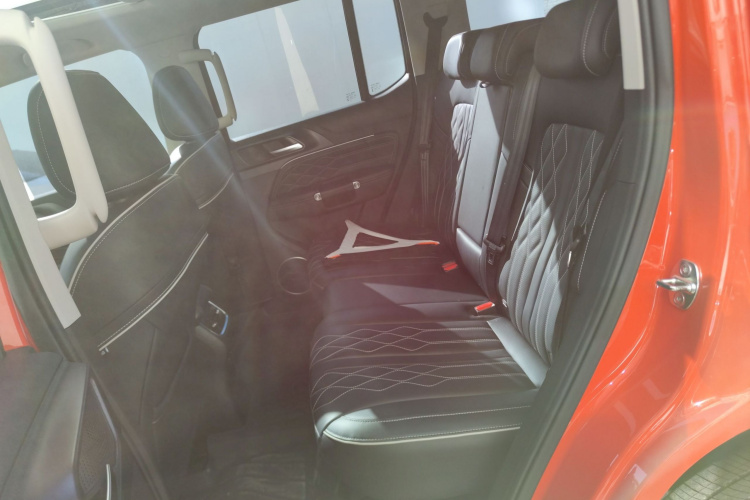 坦克300 2024款 2.0T 挑战者中控内饰7004