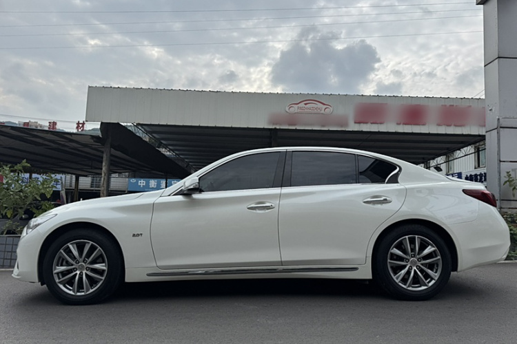 英菲尼迪Q50L 2018款 2.0T 舒适版 国VI车身外观6003