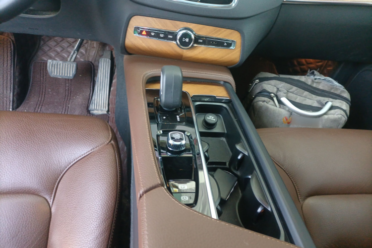 沃尔沃XC90 2022款 B5 智行豪华版 5座局部细节18