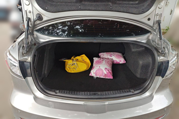 马自达3星骋 2013款 三厢 1.6L 自动精英型中控内饰23