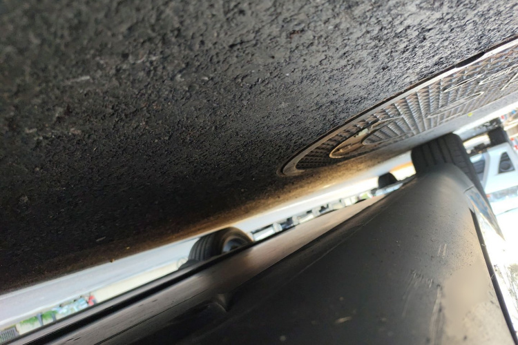 特斯拉 Model Y 2022款 后轮驱动版局部细节9001