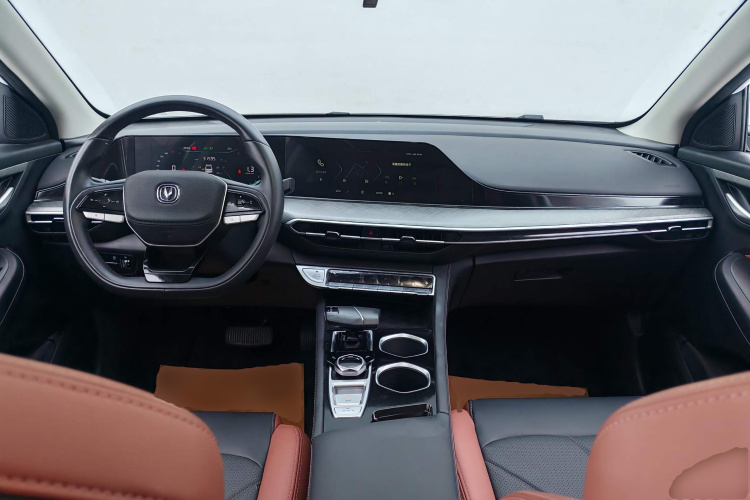 长安 逸动 2023款 畅享版 PLUS 蓝鲸NE 1.4T GDI DCT尊贵版中控内饰12