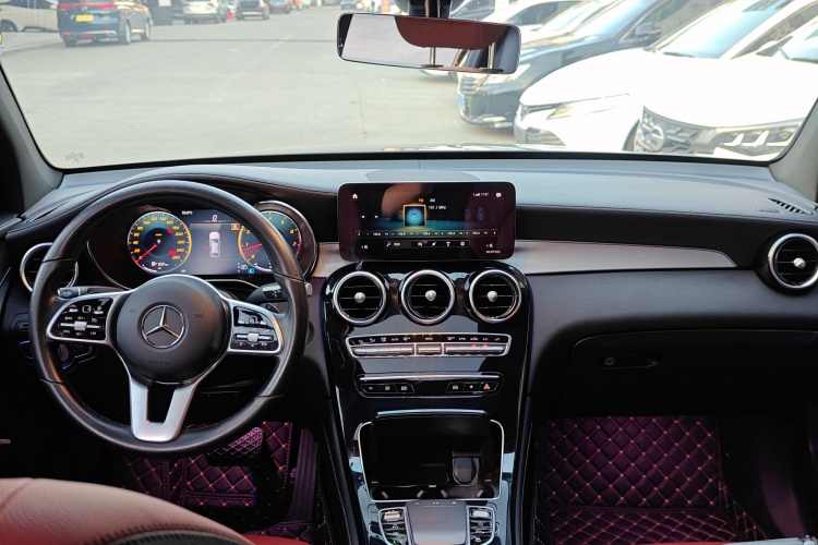 奔驰GLC轿跑 2021款 GLC 260 4MATIC 轿跑SUV中控内饰12