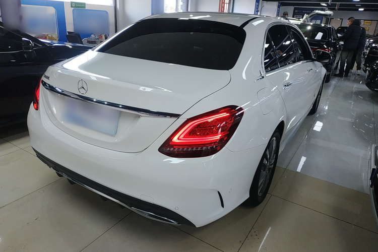 奔驰C级 2020款 改款 C 200 L 时尚型运动版车身外观7