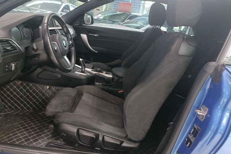 宝马2系(进口) 2018款 225i 敞篷轿跑车 M运动型中控内饰19