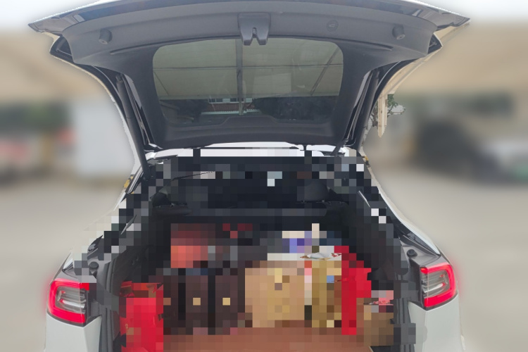 特斯拉 Model Y 2022款 改款 后轮驱动版中控内饰23