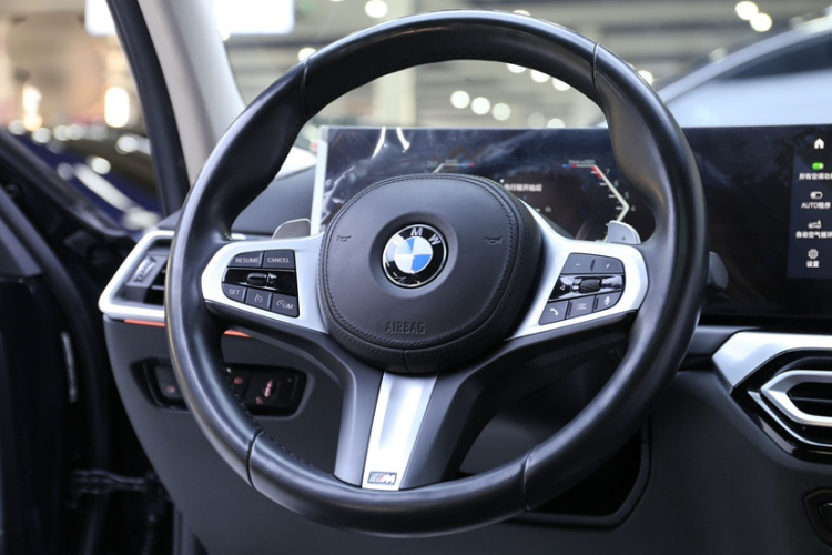 宝马3系 2023款 325Li M运动套装局部细节13