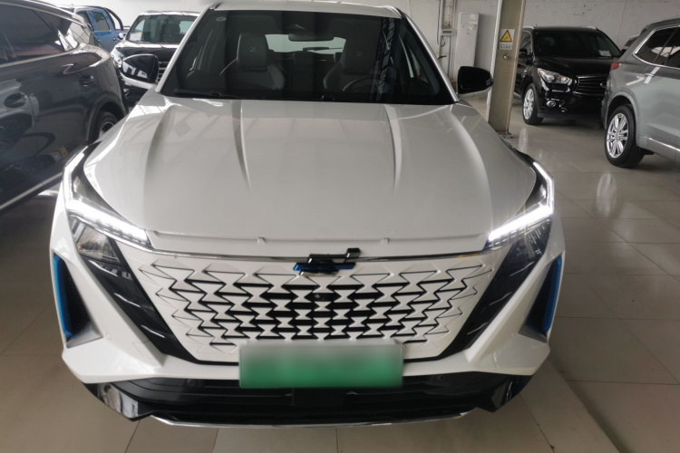 长安欧尚 欧尚Z6新能源 2023款 智电iDD 150KM旗舰PLUS智慧泊车版车身外观6001