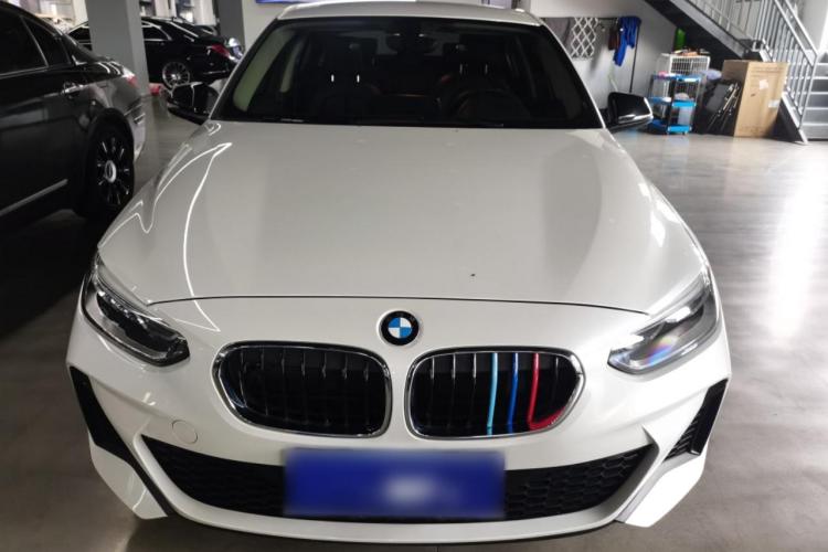 宝马1系 2021款 改款 120i M运动版车身外观6001