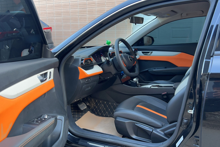 东风风神 奕炫 2023款 马赫版 1.5L 自动追风版中控内饰7003