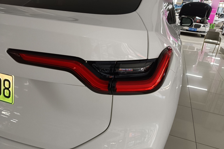 蔚来EC6 2020款 605KM 运动版车身外观9