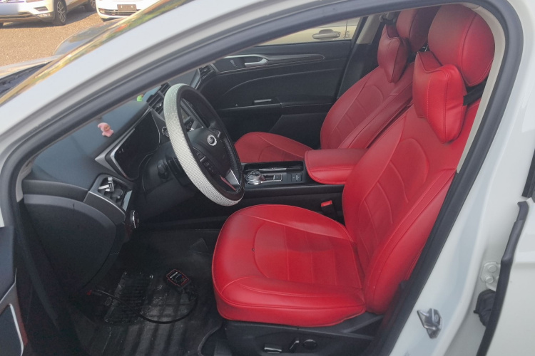 福特 蒙迪欧 2017款 改款 EcoBoost 180 豪华型中控内饰19