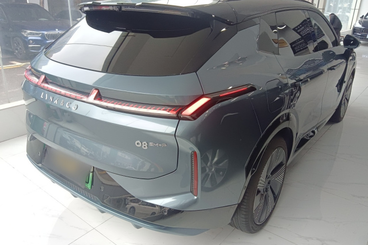 领克08 EM-P 2025款 245km 超长续航Halo车身外观7