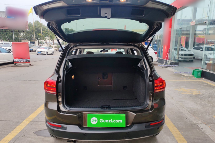 大众 途观 2015款 1.8TSI 自动两驱豪华型机舱底盘23