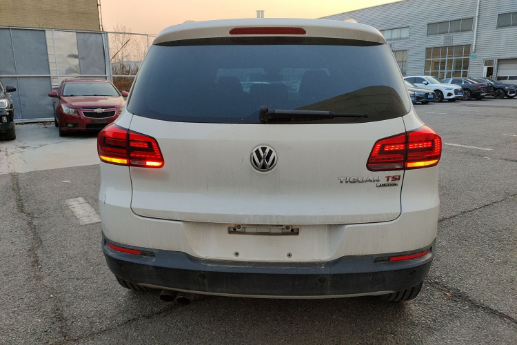 大众 途观 2015款 2.0TSI 自动四驱旗舰版车身外观6