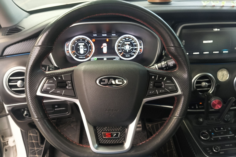 江汽集团 瑞风S7 2017款 1.5T 自动豪华智能型中控内饰13