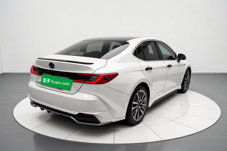 丰田 凯美瑞 2024款 双擎 2.0HXS 运动Plus版车身外观7