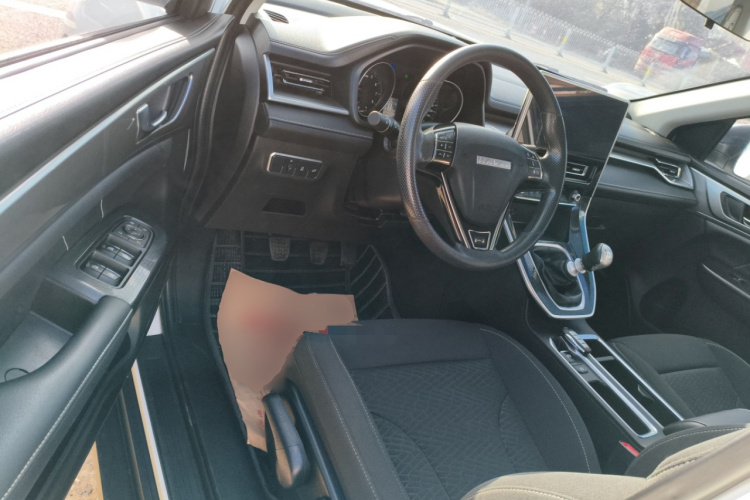 哈弗M6 2023款 PLUS 1.5T 手动精英智联型中控内饰20