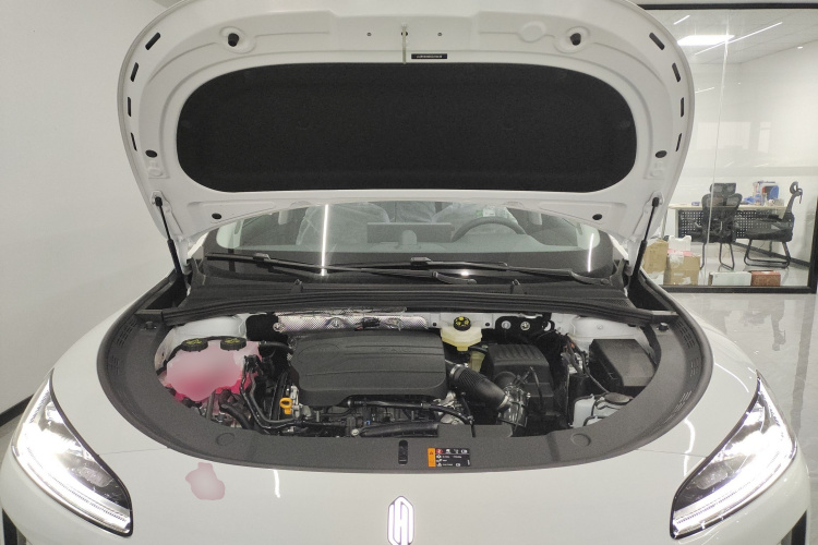 鸿蒙智行 尚界H5 2025款 增程 Pro局部细节24