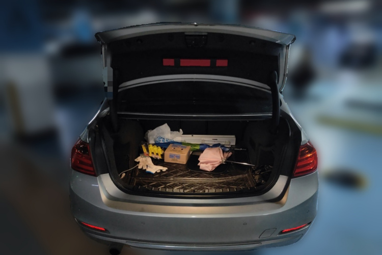 宝马3系 2014款 320Li 时尚型局部细节23