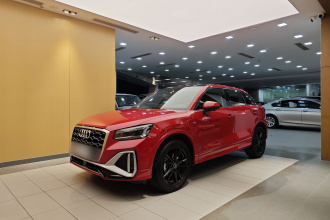 奥迪Q2L 2022款 35 TFSI 进取动感型