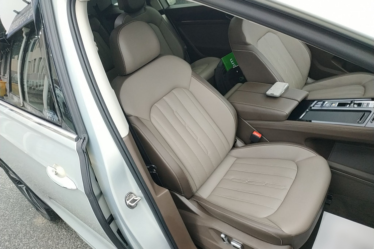 大众 威然 2024款 330TSI 豪华版局部细节41