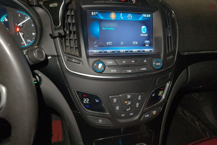 别克 君威 2015款 1.6T 精英技术型局部细节16