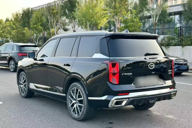 广汽传祺 传祺GS8 2022款 双擎系列 2.0TM 两驱尊贵版 （六座）车身外观6004