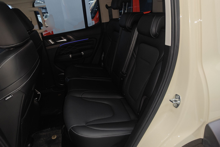 坦克300新能源 2025款 Hi4-T中控内饰7004