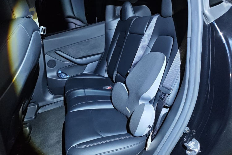 特斯拉 Model Y 2022款 改款 后轮驱动版中控内饰21