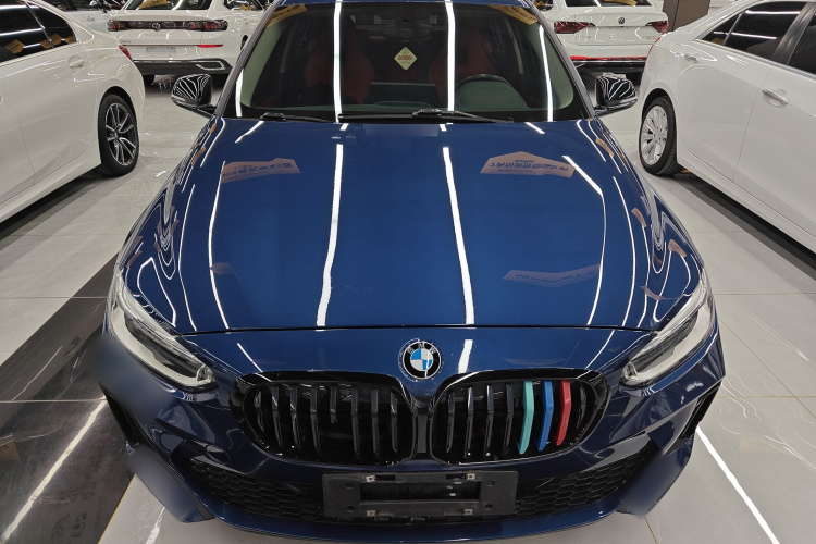 宝马1系 2023款 125i M运动曜夜版车身外观6001