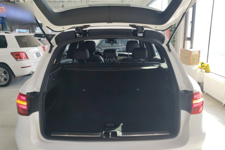 奔驰GLC 2016款 GLC 200 4MATIC机舱底盘23