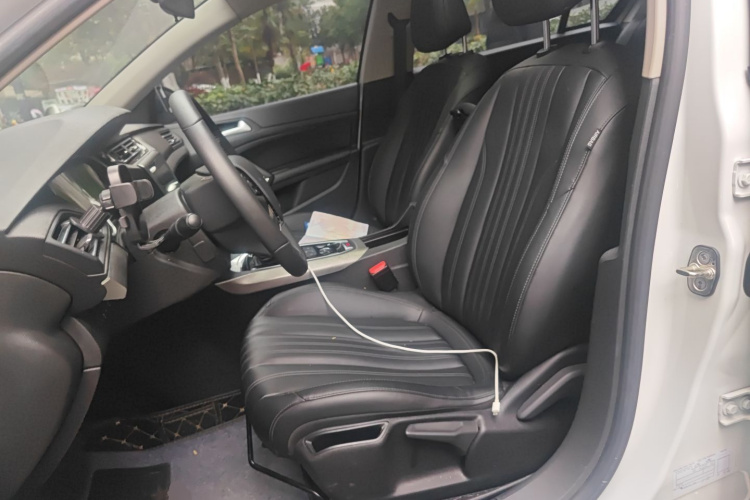 标致408 2020款 360THP 十周年纪念版中控内饰19