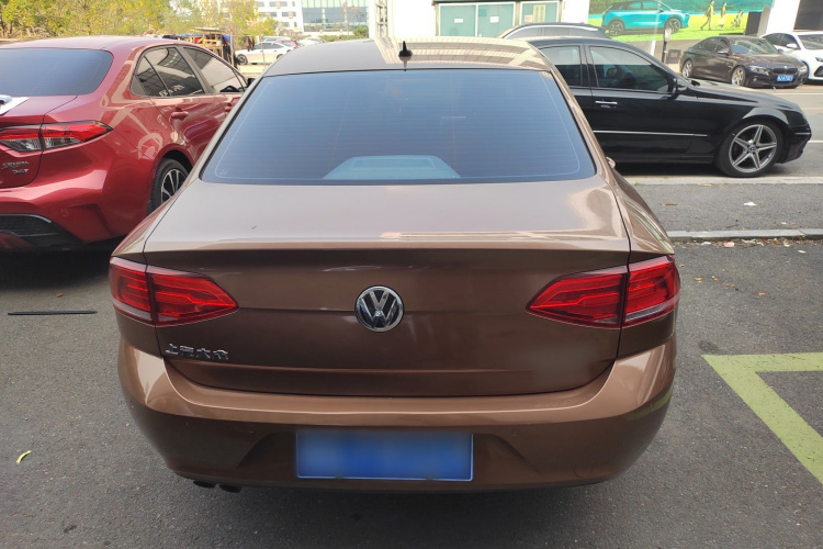 大众 凌渡 2017款 230TSI DSG风尚版车身外观6