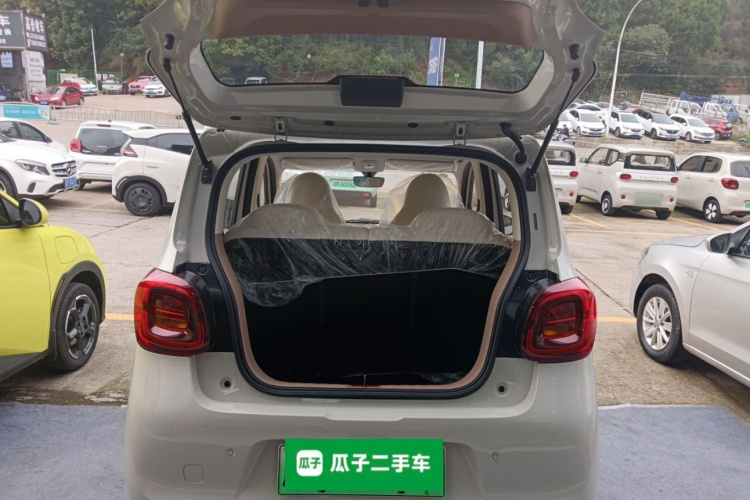 五菱汽车 宏光MINIEV 2025款 四门版 进阶款机舱底盘23