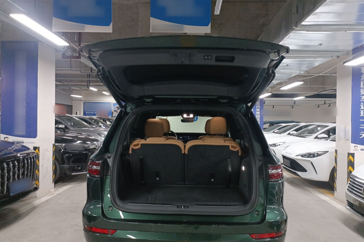 理想汽车 理想ONE 2021款 增程6座版机舱底盘23