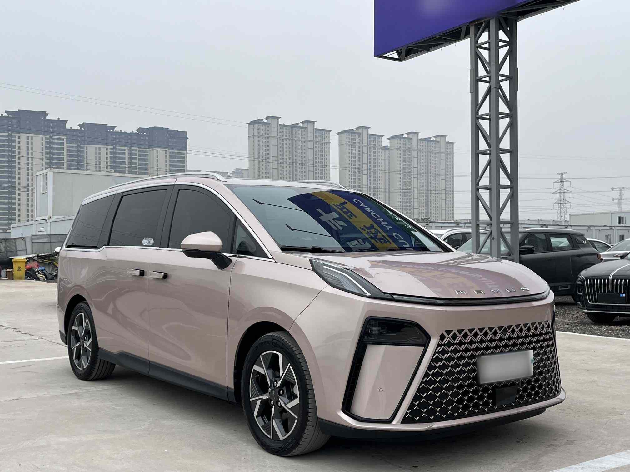 上汽大通MAXUS 大通G70 2024款 2.0T 自动旗舰版 7座(3)