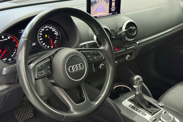 奥迪A3 2019款 Limousine 35 TFSI 风尚型 国VI中控内饰7002