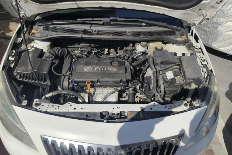 别克 英朗 2014款 XT 1.6L 自动时尚版局部细节24