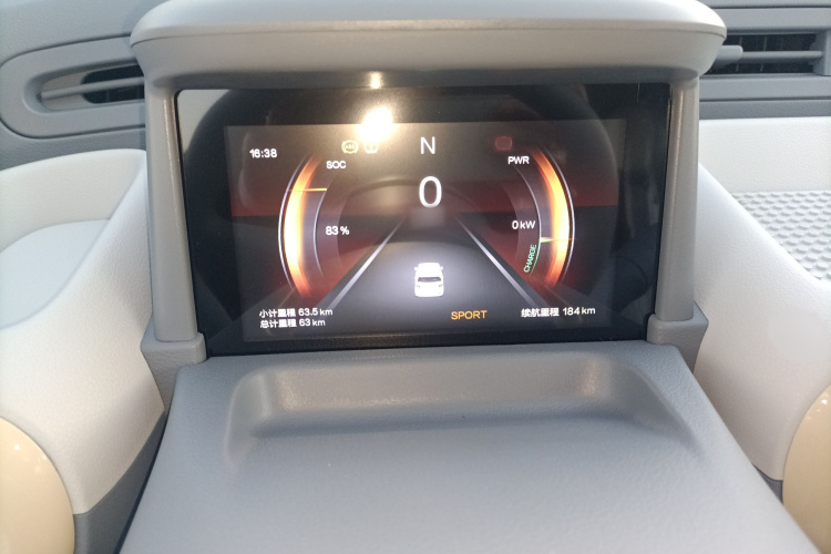 奔腾小马 2026款 222km 闪耀马局部细节14