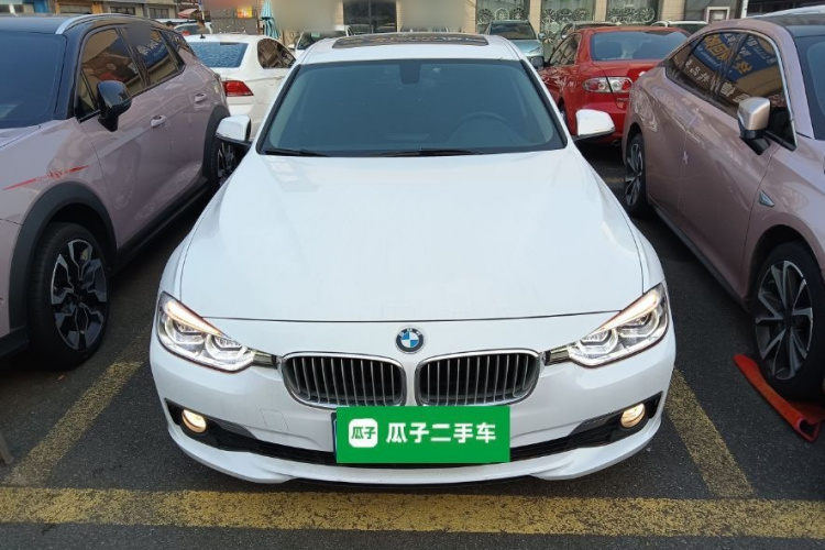 宝马3系 2018款 320Li 时尚型车身外观2