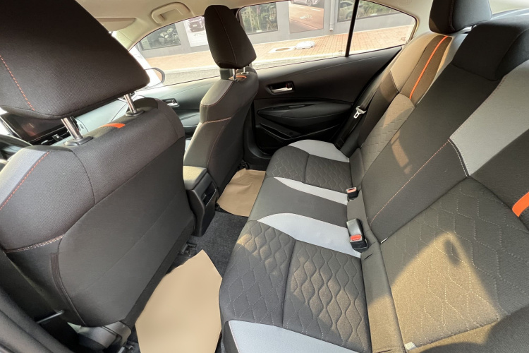 丰田 卡罗拉 2023款 1.2T 先锋版中控内饰7004