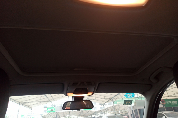 宝马3系 2016款 316i 时尚型局部细节22