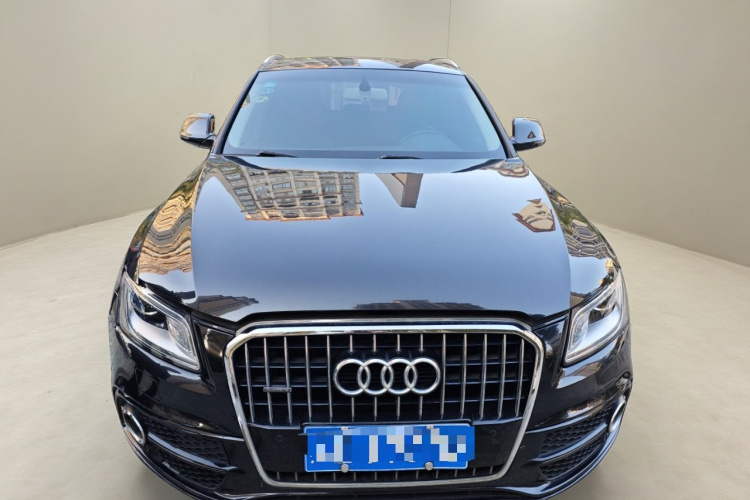 奥迪Q5 2017款 Plus 40 TFSI 进取型车身外观2