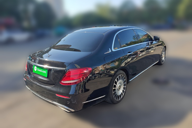 奔驰E级 2017款 E 300 L 豪华型车身外观6005