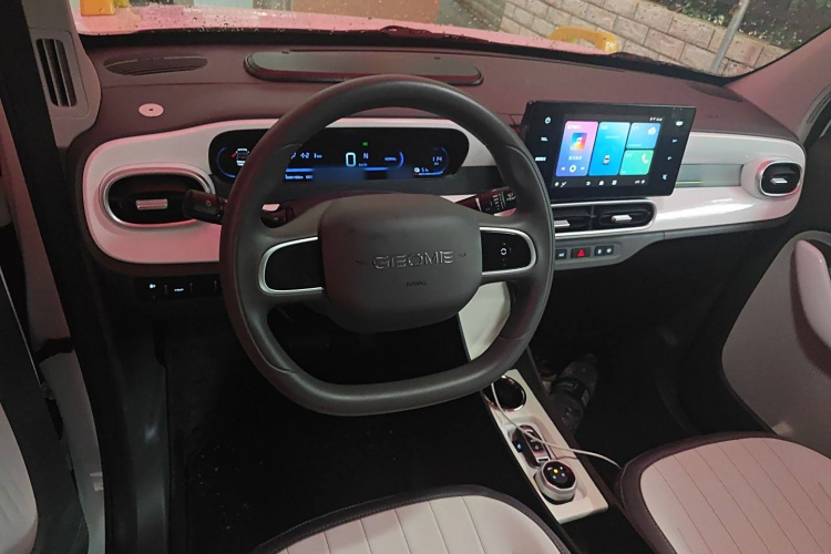 吉利银河 2025款 210km 熊猫骑士局部细节13