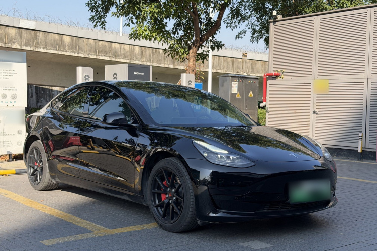 特斯拉 Model 3 2022款 后轮驱动版车身外观6005