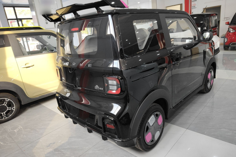 吉利银河 2025款 210km 熊猫卡丁车身外观6005