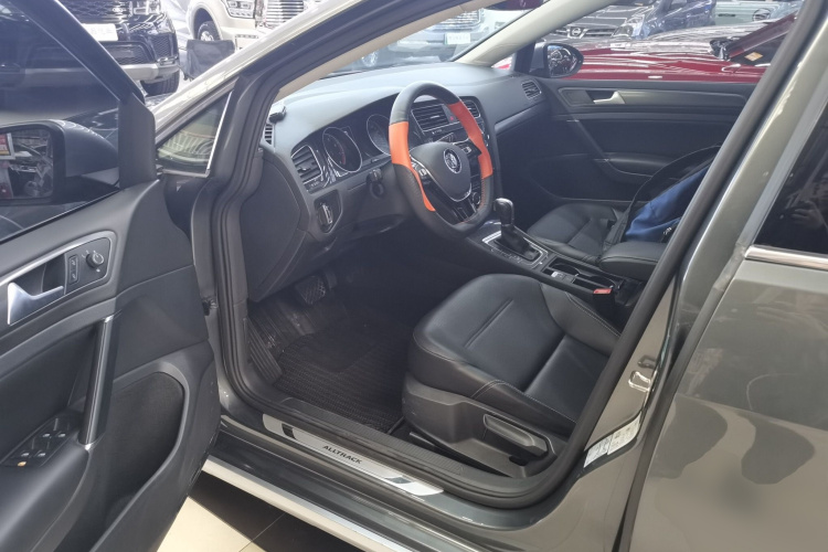 大众 高尔夫(进口) 2019款 1.8TSI 旅行版中控内饰20